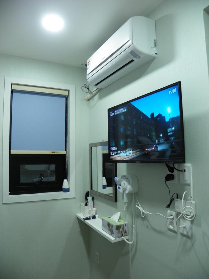 Feliz Casa Hotel Seoul Bagian luar foto