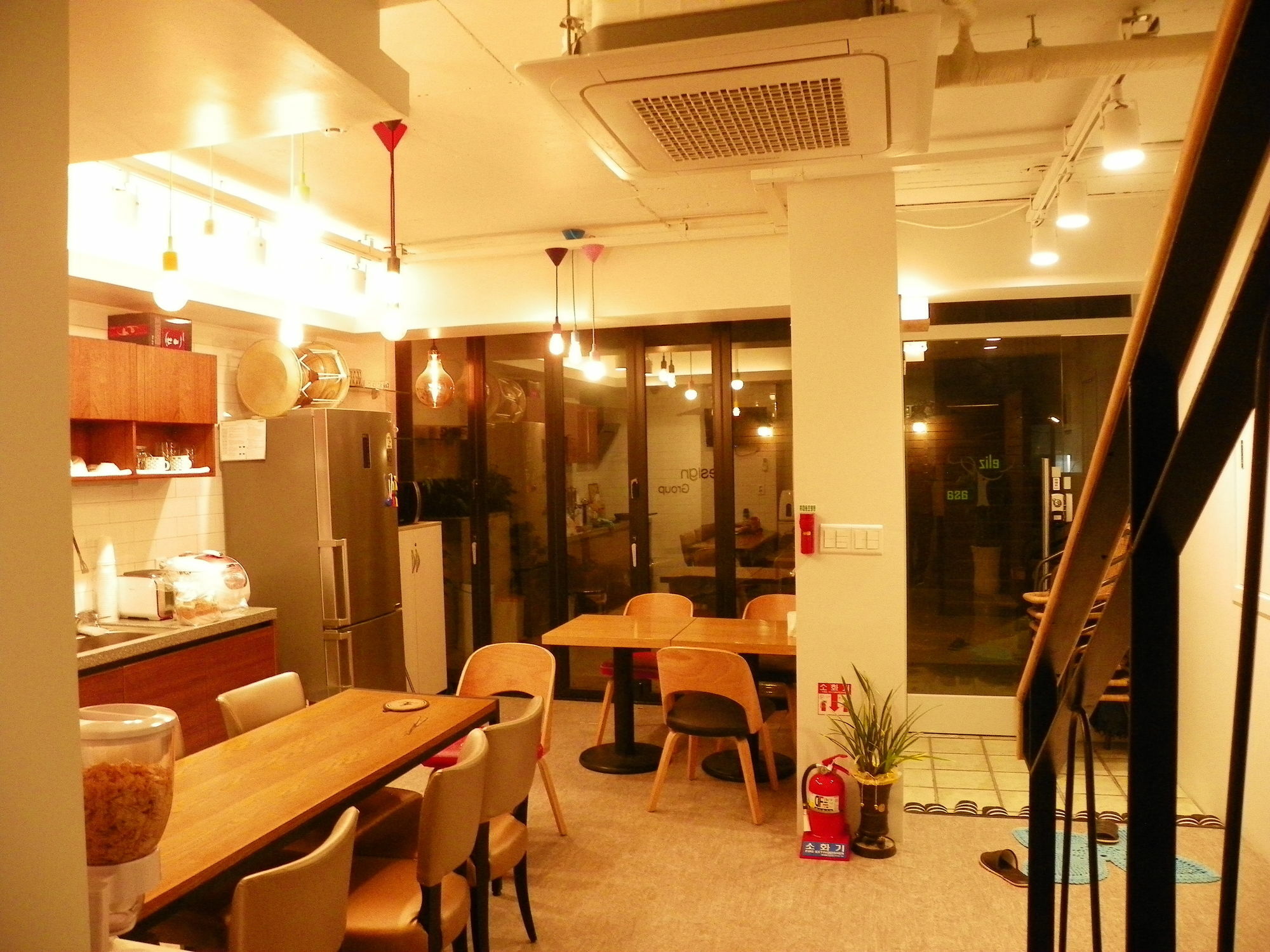 Feliz Casa Hotel Seoul Bagian luar foto