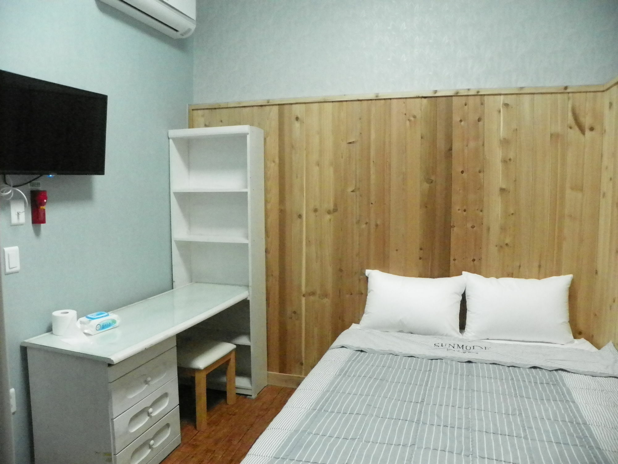 Feliz Casa Hotel Seoul Bagian luar foto